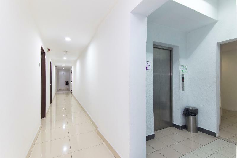 Oyo 280 Hotel Dragon Inn 吉隆坡 外观 照片
