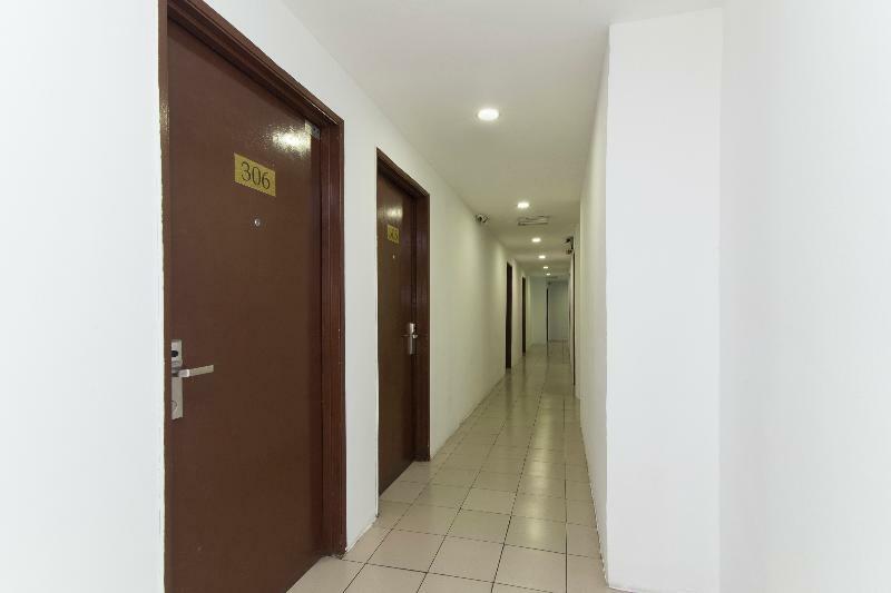 Oyo 280 Hotel Dragon Inn 吉隆坡 外观 照片